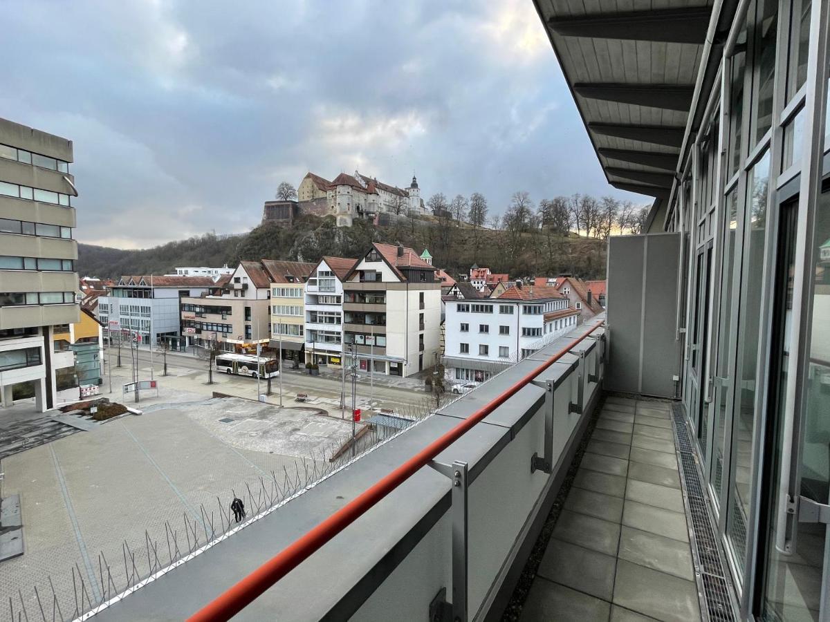 Premium Penthouse Wohnung mit Schlossblick Zentral in Heidenheim mit Tiefgarage Exterior foto