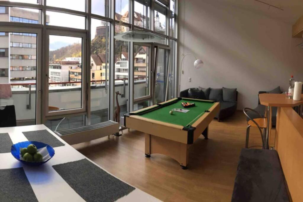 Premium Penthouse Wohnung mit Schlossblick Zentral in Heidenheim mit Tiefgarage Exterior foto