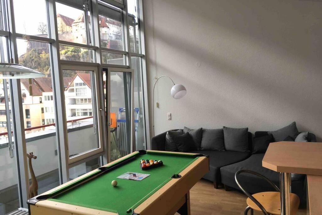 Premium Penthouse Wohnung mit Schlossblick Zentral in Heidenheim mit Tiefgarage Exterior foto