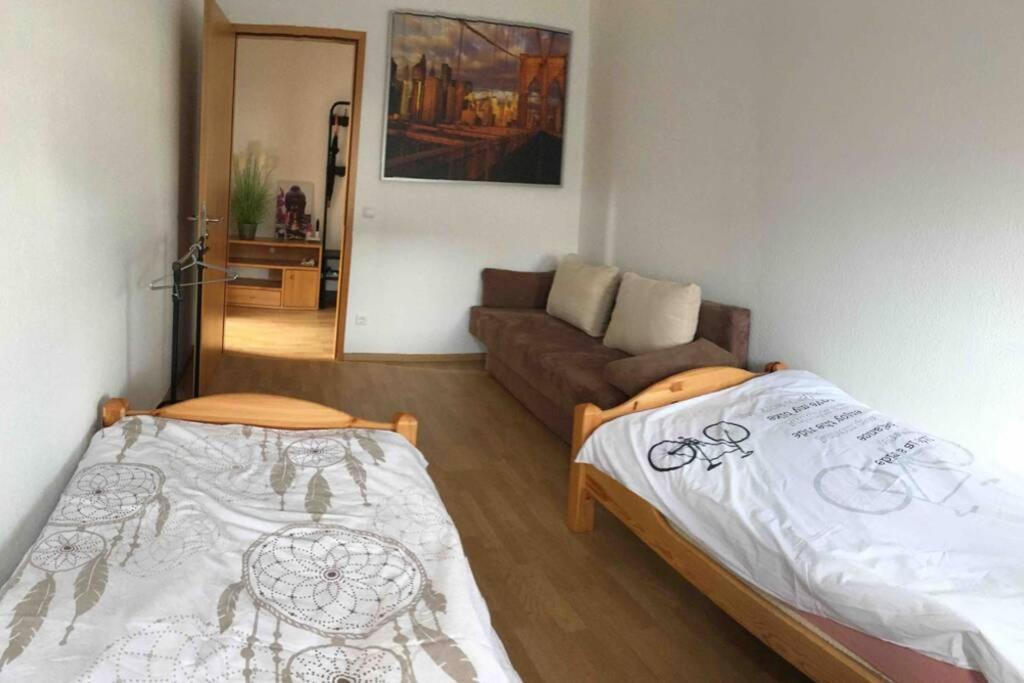 Premium Penthouse Wohnung mit Schlossblick Zentral in Heidenheim mit Tiefgarage Exterior foto